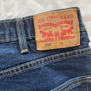 Levi’s men 550 relaxed jeans Size W44 L29